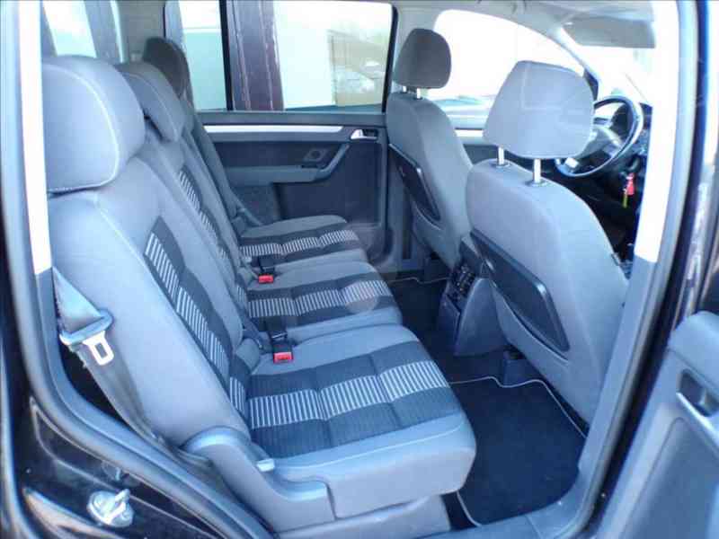 Volkswagen Touran 1,4 TSI DSG,Tažné zařízení - foto 10