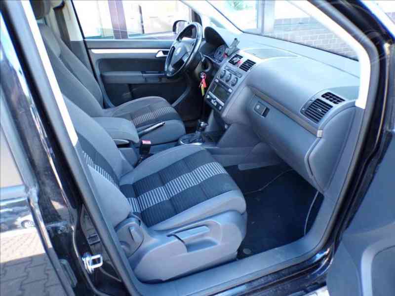 Volkswagen Touran 1,4 TSI DSG,Tažné zařízení - foto 11