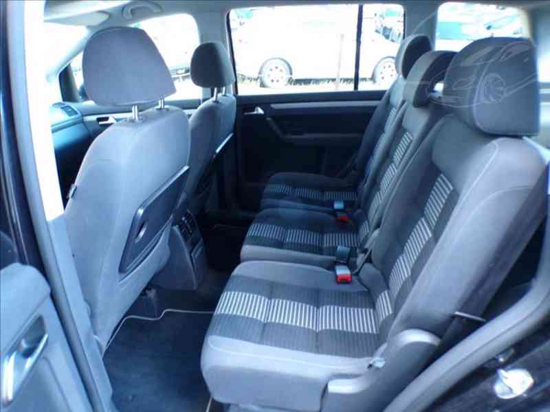Volkswagen Touran 1,4 TSI DSG,Tažné zařízení - foto 8