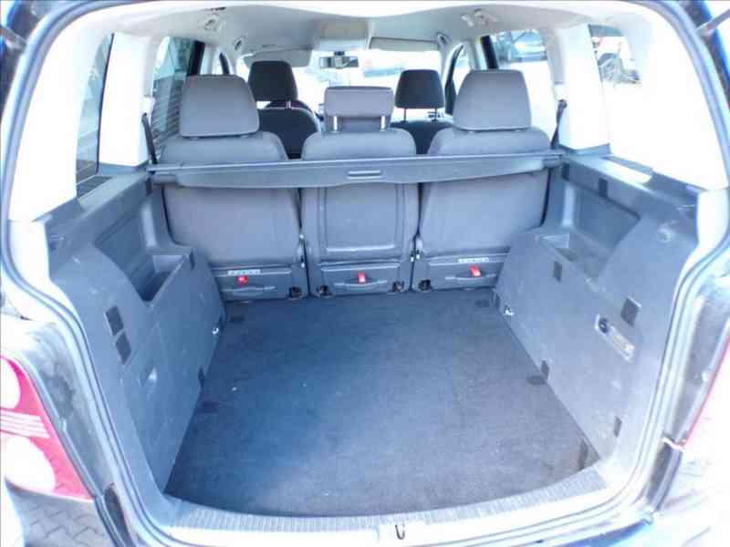 Volkswagen Touran 1,4 TSI DSG,Tažné zařízení - foto 9
