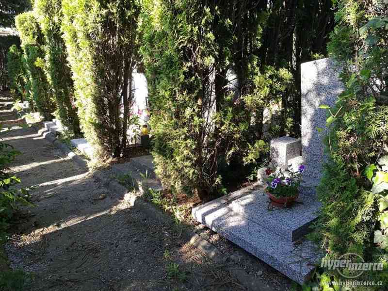 Prodám zrenovovaný urnový hrob v Českých Budějovicích - foto 3