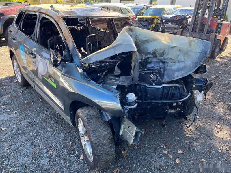 Škoda KAROQ STYLE 1.5i 110kw rok 11.2022 - foto 3