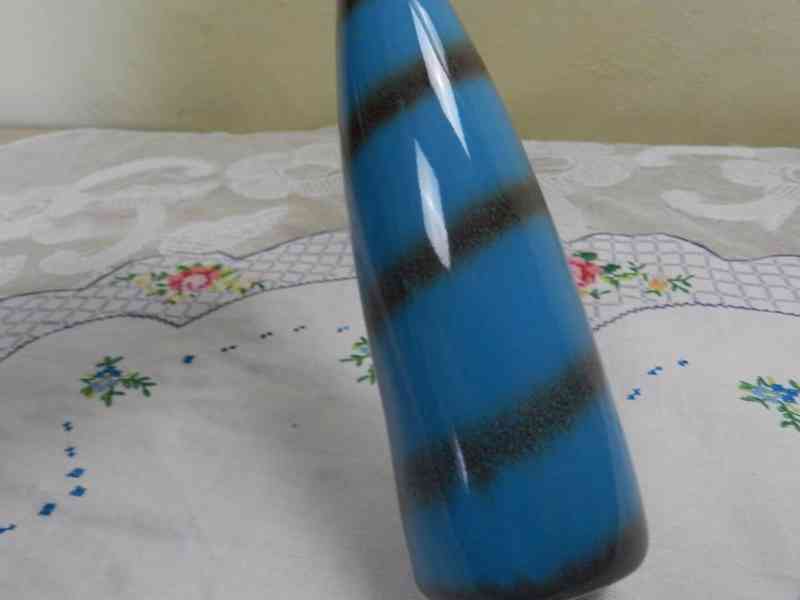 Modrá Váza Spirála Brusel Značeno Československo - foto 2