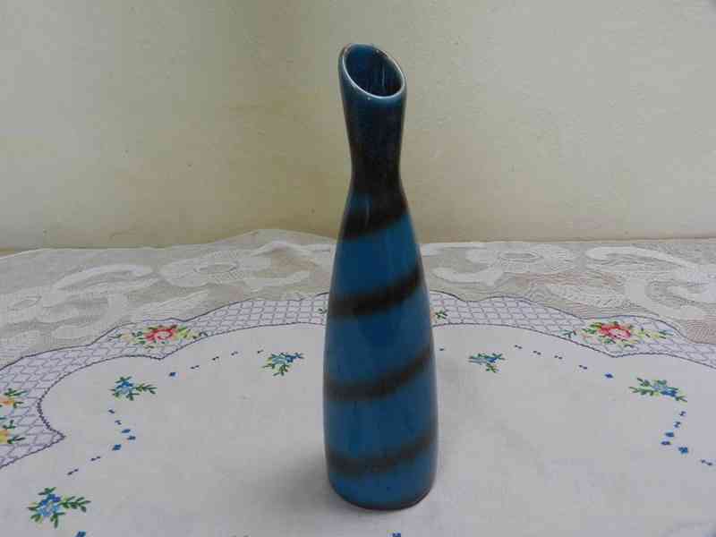 Modrá Váza Spirála Brusel Značeno Československo - foto 1