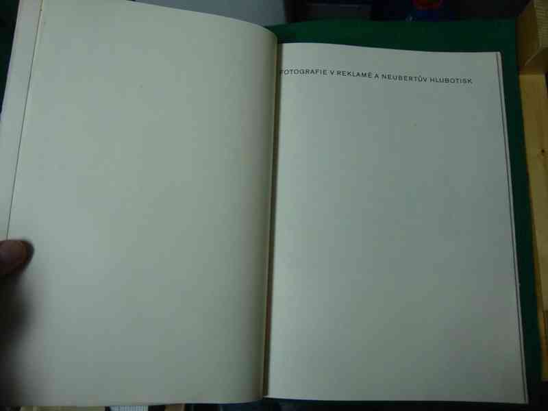 Rarita Miloš Bloch V. Ambrosi Fotografie v reklamě pěkný - foto 3
