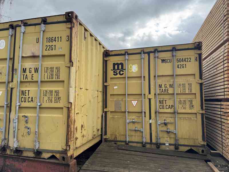 Prodáme starší lodní kontejnery Praha 4 - foto 4