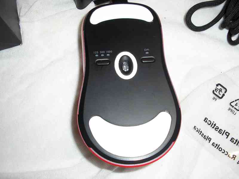 Herní myš BenQ ZOWIE FK1-B RED Special Edition V2 červená - foto 3