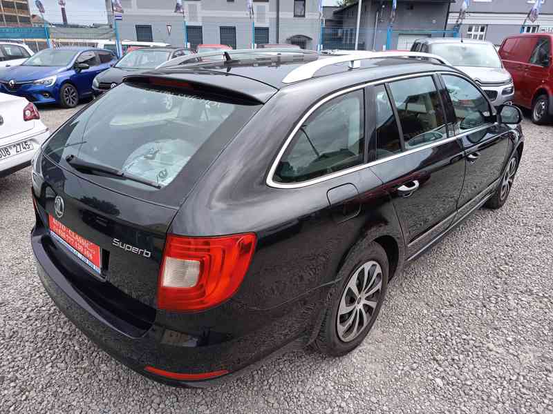 ŠKODA Superb Combi 2,0TDI 4x4 Elegance ČR  - foto 9