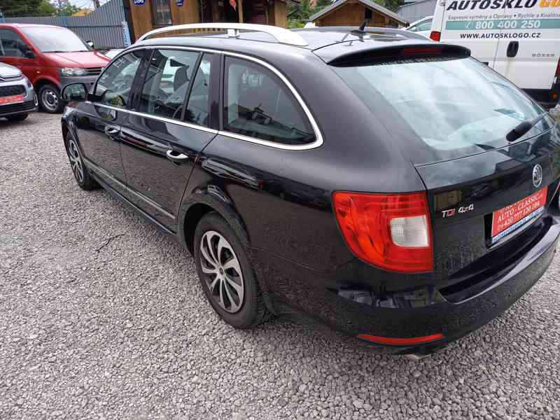 ŠKODA Superb Combi 2,0TDI 4x4 Elegance ČR  - foto 10