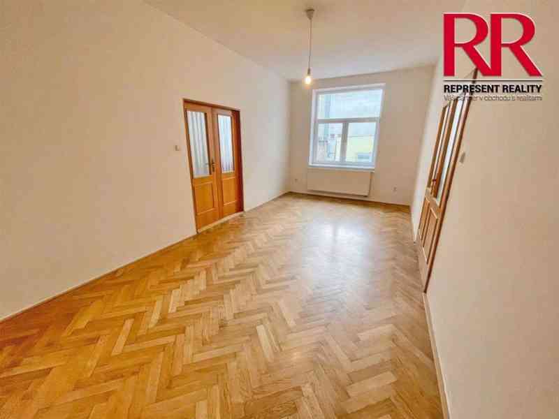 Pronájem bytu 3+1 110 m2 - Plzeň Centrum - foto 1