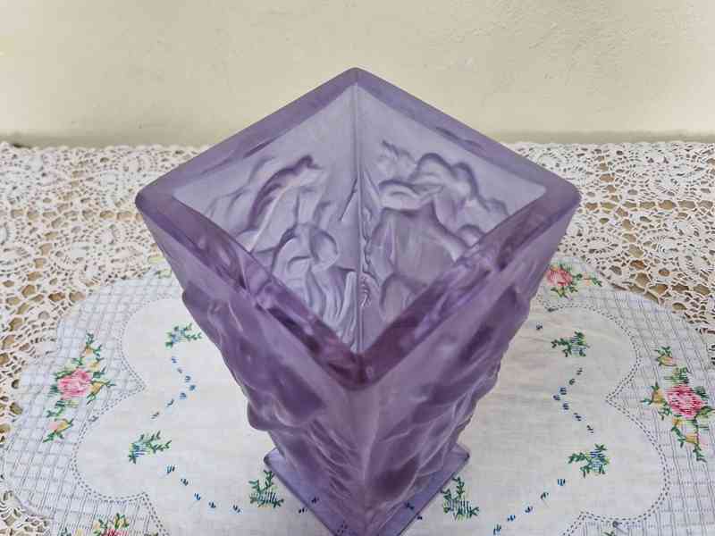 Luxusní fialová Art Deco velmi masivní Váza s Akty  - foto 5