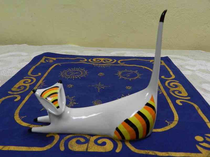Zajímavá porcelánová soška Kočka Brusel J. Ježek Royal Dux - foto 1