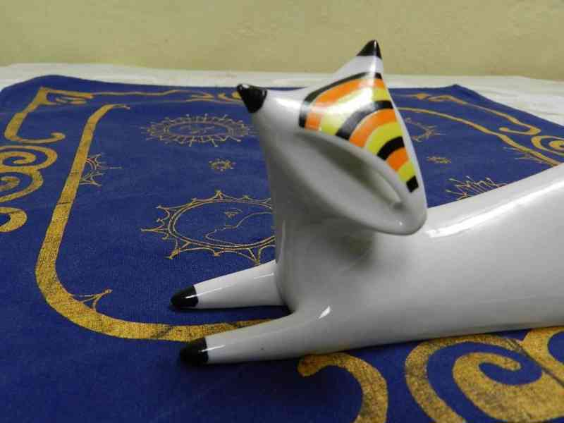 Zajímavá porcelánová soška Kočka Brusel J. Ježek Royal Dux - foto 2