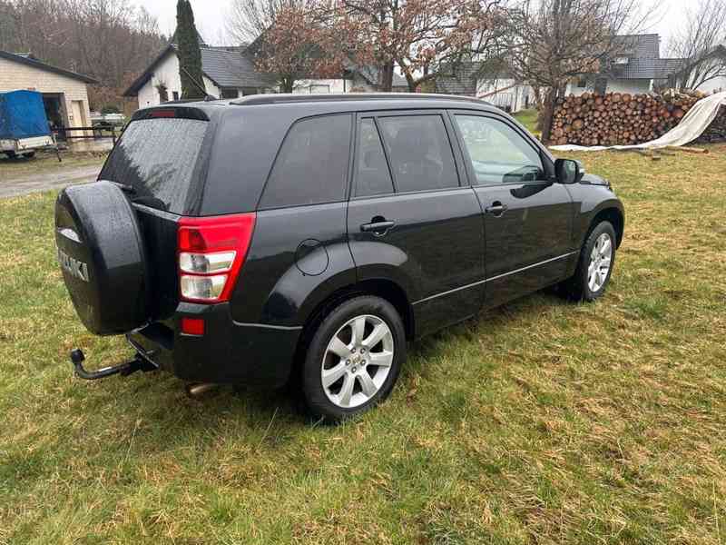 Suzuki Grand Vitara 2.4i Comfort+ benzín 124kw - foto 3