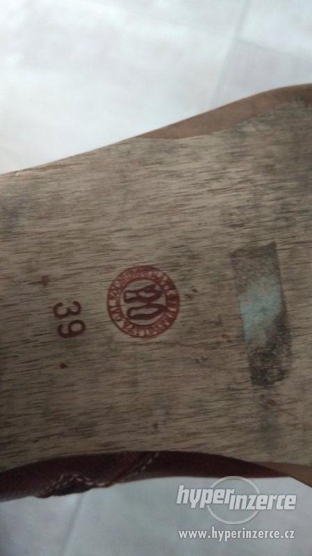 Dámské boty KONĚ 39/40 kožené - foto 11