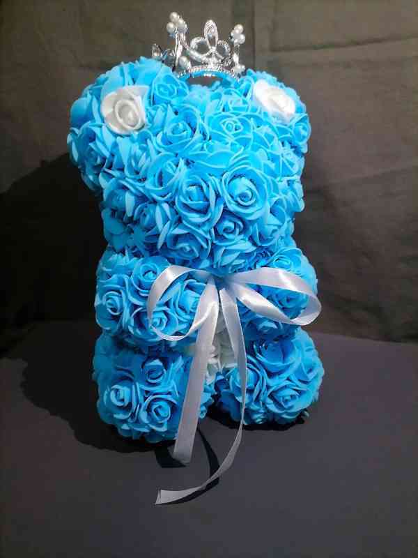Medvídek z pěnových růží - Modrý - Svítící  - foto 2