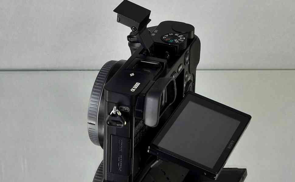 Sony A6000 24 Mpx APS-C *Full HDV*Wi-Fi 31000 Exp. - foto 6