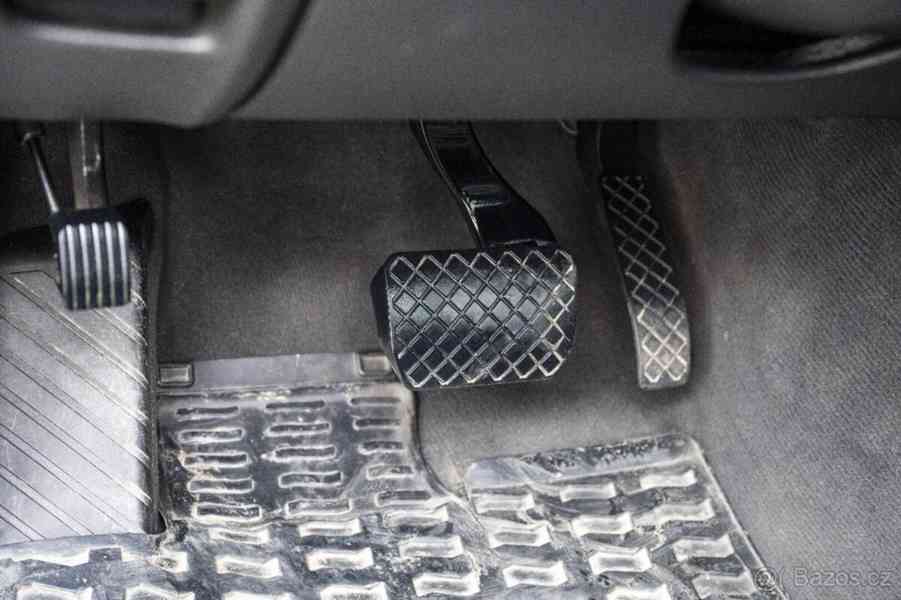 Audi Q7 3,0 tdi S line. - foto 11