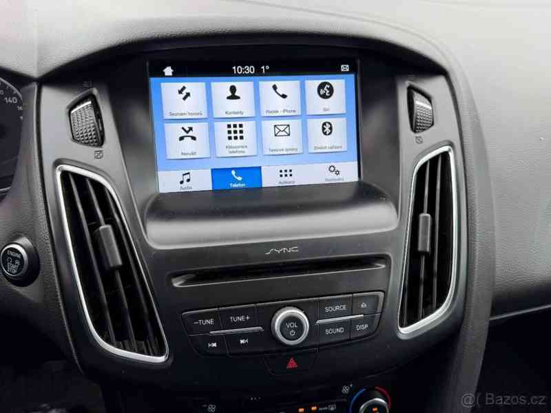 Ford Focus 1,5   110KW Combi, Titanium, ČR - foto 3