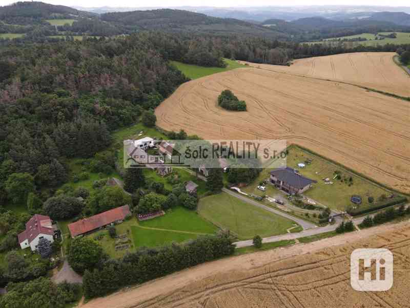 Prodej  dvou RD + stodola, poz. 3989 m2 - Lipí - foto 18