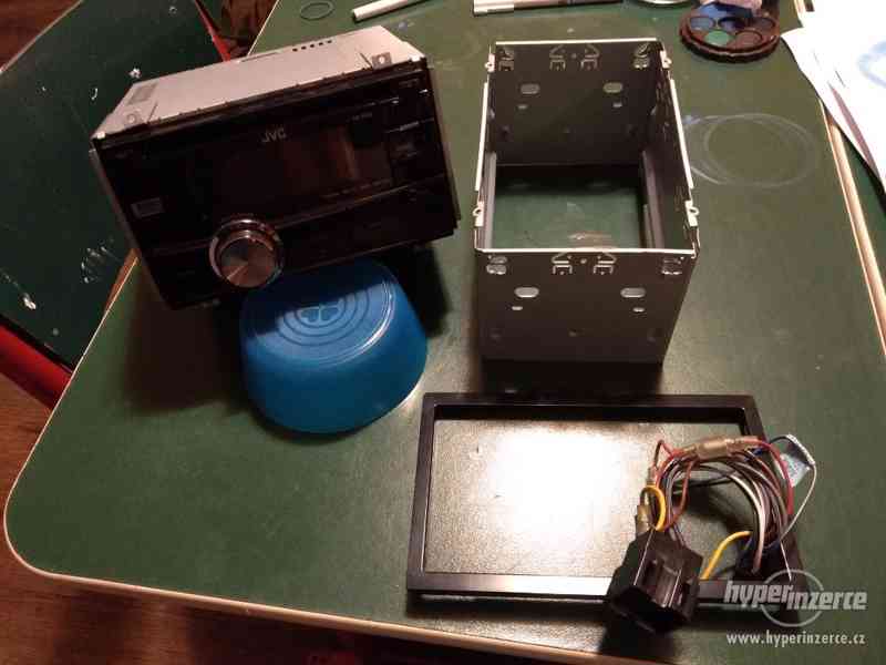 JVC KW-R500 2DIN - bazar - Hyperinzerce.cz