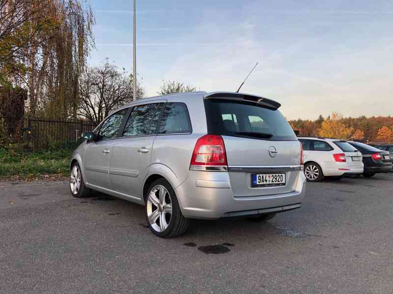  Opel Zafira B, 122tis km, 1,9 CDTi 110kW, 6MT, 7míst, tažné - foto 2