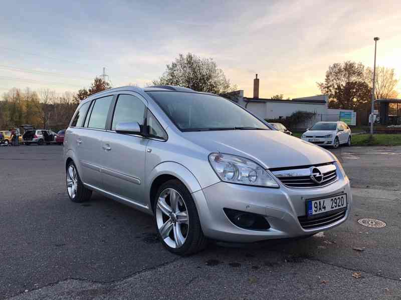  Opel Zafira B, 122tis km, 1,9 CDTi 110kW, 6MT, 7míst, tažné - foto 4