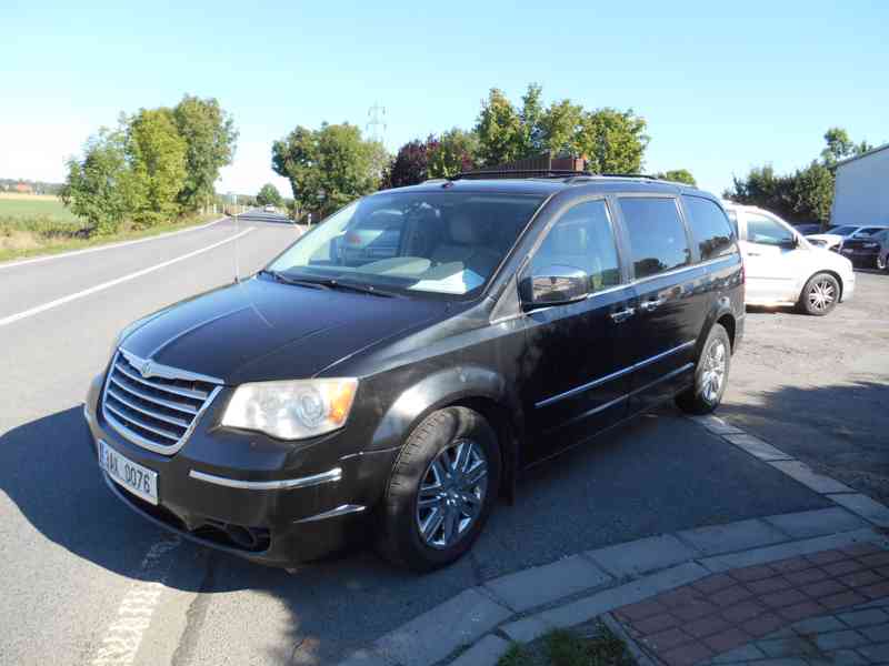 Chrysler Town Country 4,0 LPG DVD Limited RT 2008 - foto 2