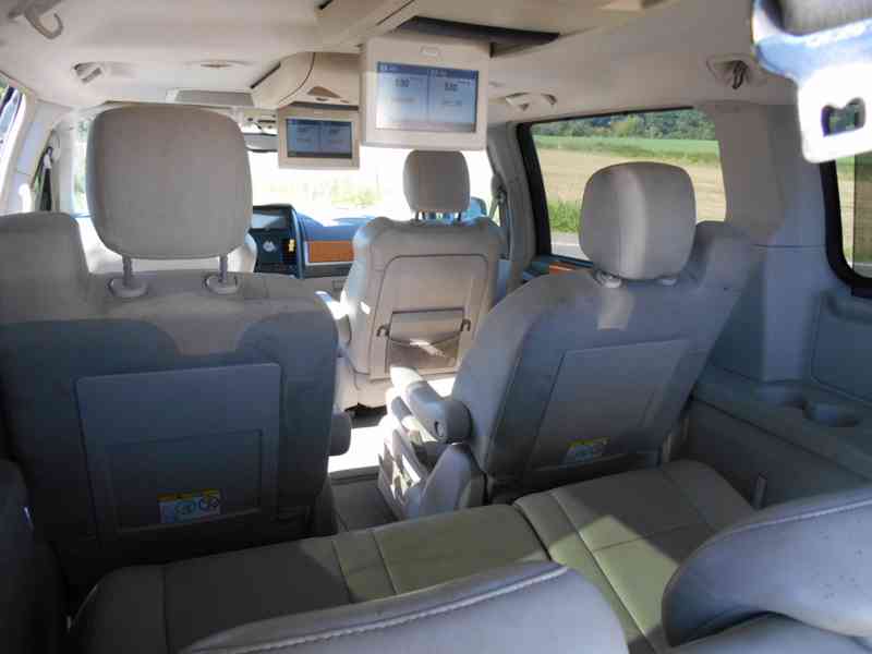 Chrysler Town Country 4,0 LPG DVD Limited RT 2008 - foto 6