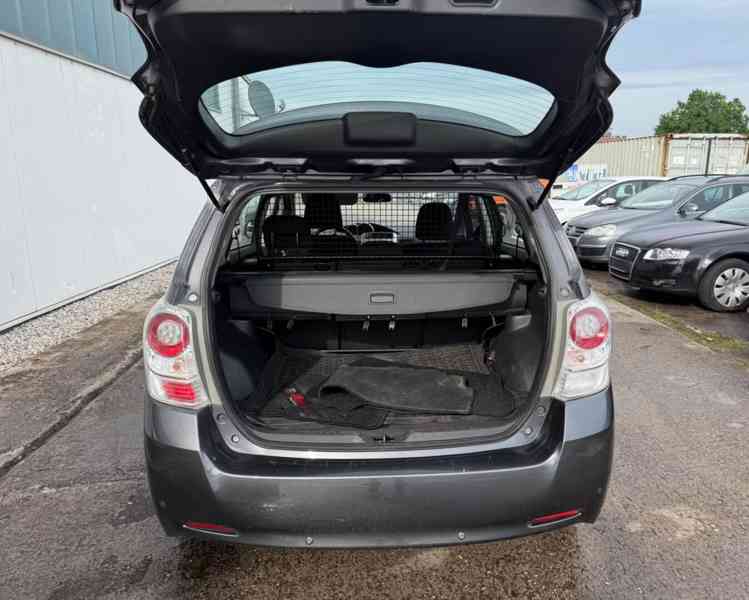 Toyota Verso Edition 1,8i benzín 108kw - foto 7