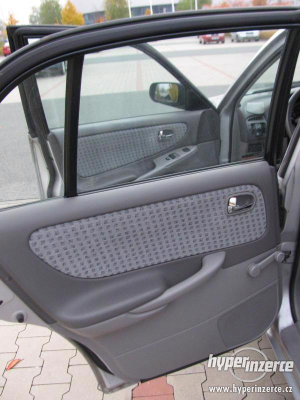 MAZDA 626 2.0i, 2001,Hatchback Po TP,2 sady kol,stř.nosič - foto 9