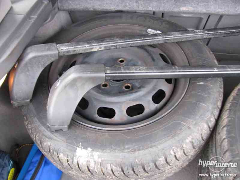 MAZDA 626 2.0i, 2001,Hatchback Po TP,2 sady kol,stř.nosič - foto 11