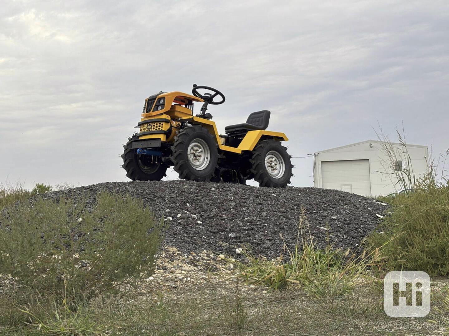 Minitraktor T18 VER-G2 4x4,12HP diesel - foto 1