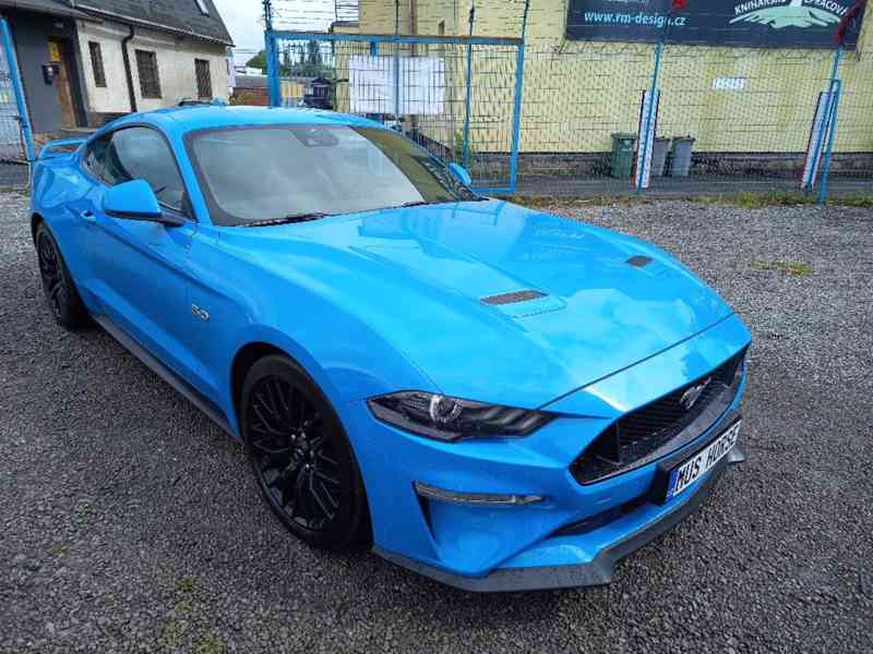 FORD Mustang 5,0 GT V8 330KW - foto 2
