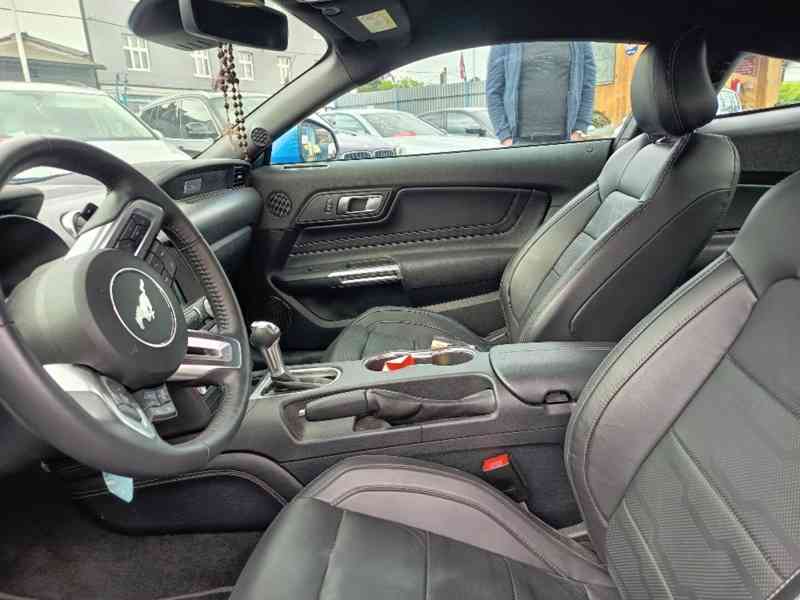 FORD Mustang 5,0 GT V8 330KW - foto 19