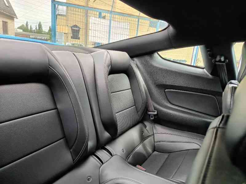 FORD Mustang 5,0 GT V8 330KW - foto 18