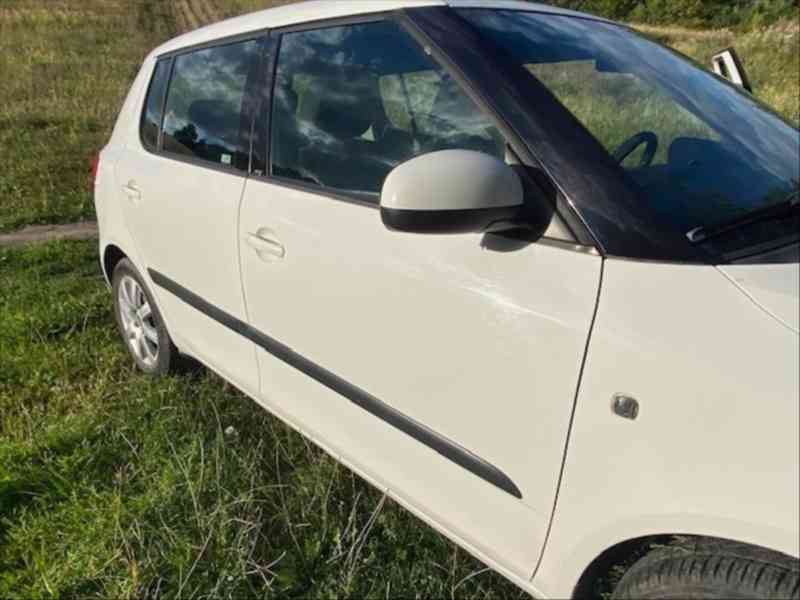 Škoda Fabia 1,4   II - foto 14