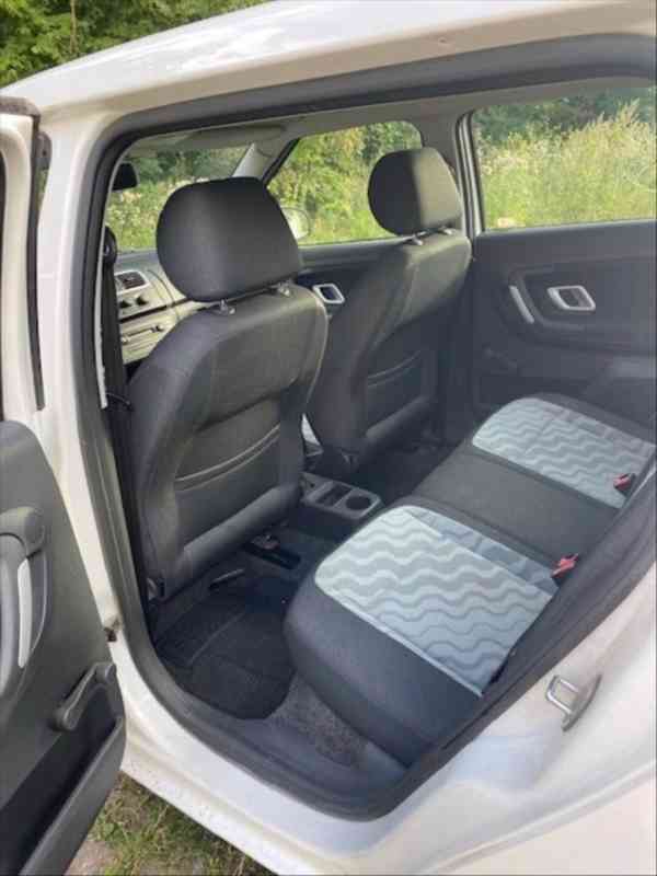 Škoda Fabia 1,4   II - foto 10