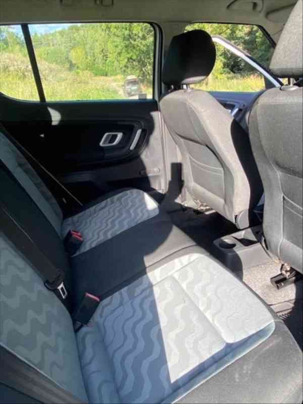 Škoda Fabia 1,4   II - foto 18