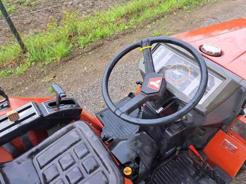Traktor Yanmar FX185 - foto 9
