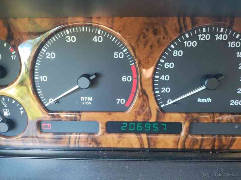 Jaguar XJ6 - foto 3