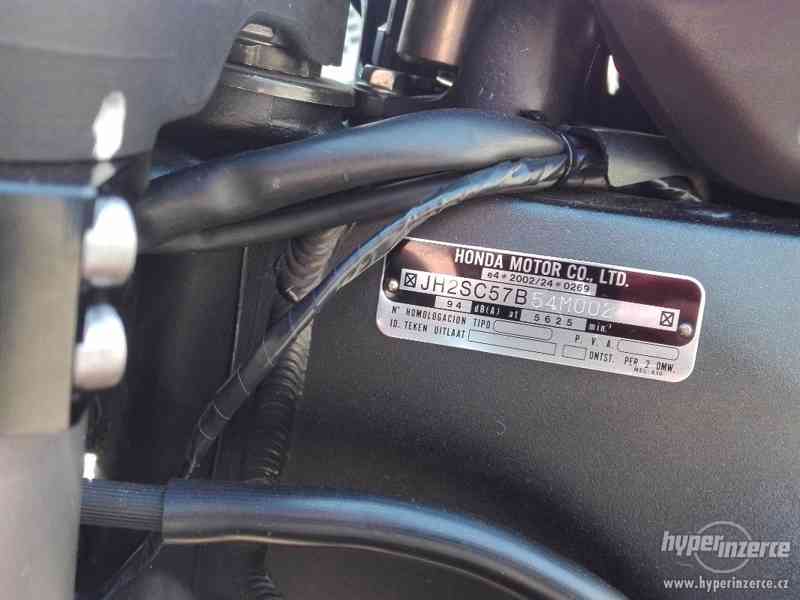 Honda CBR1000RR - foto 6