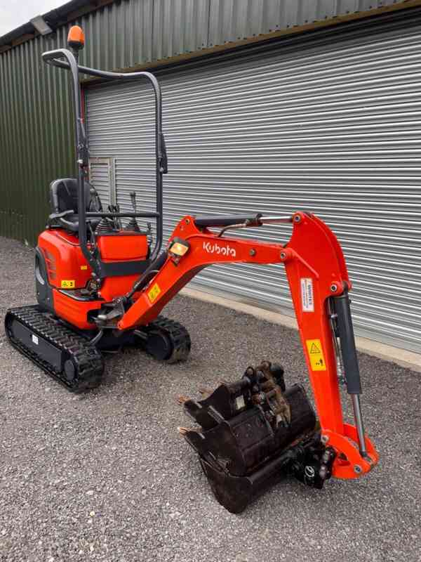  Stav výborný minibagr Kubota U10-3KB  - foto 3