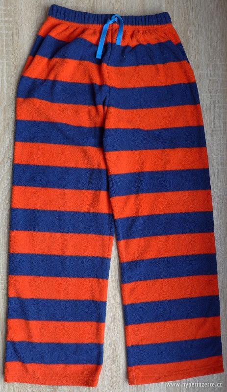 Fleecové kalhoty Marks&Spencer vel. 152 (11-12 let) - foto 1