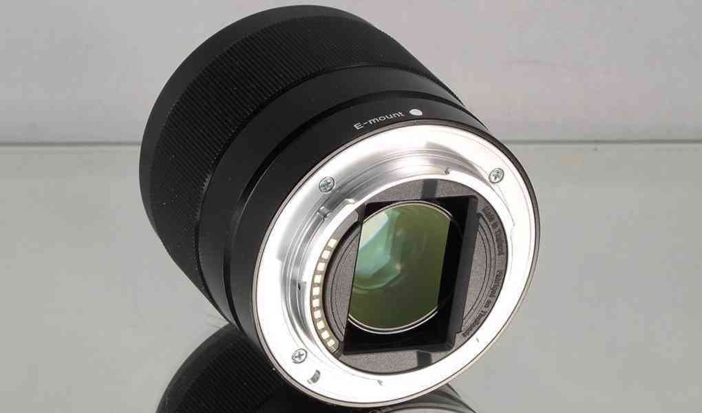 Sony FE 28mm F2 **Full-frame*širokoúhlý*E mount - foto 5