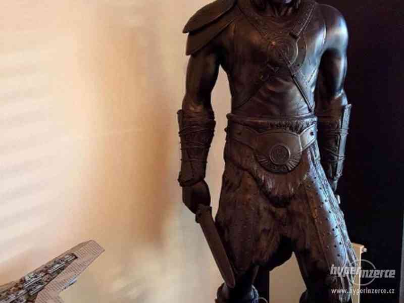Socha dovahkiin de Skyrim 213 cm - foto 1