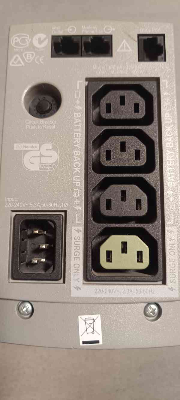  Záložní zdroj UPS APC Back-UPS CS 650 - foto 2