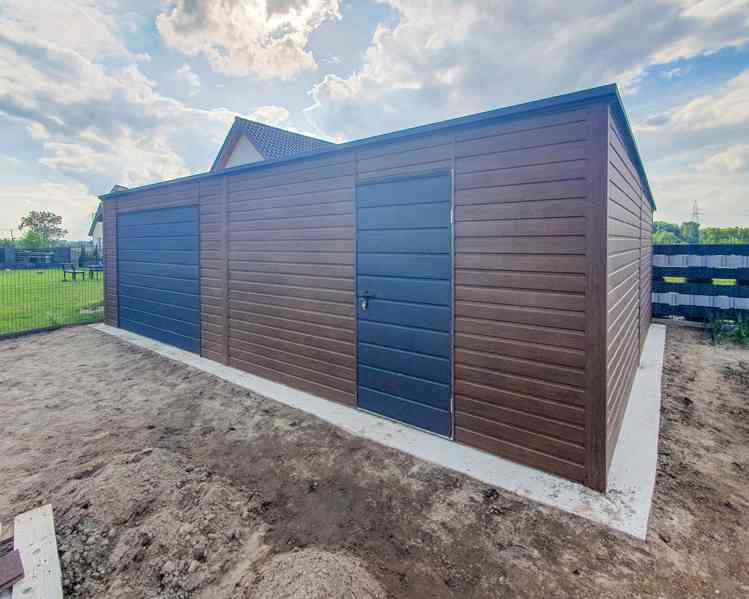 Plechova garáž 8x6m výklopná vrata dveře tmavý ořech TS709 - foto 3
