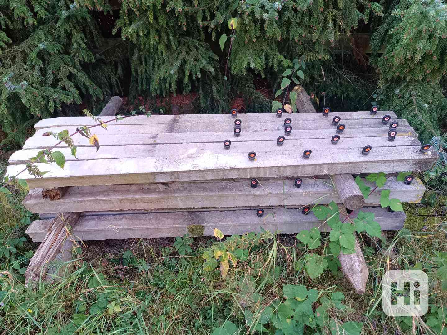 Ohradníkové sloupky - foto 1