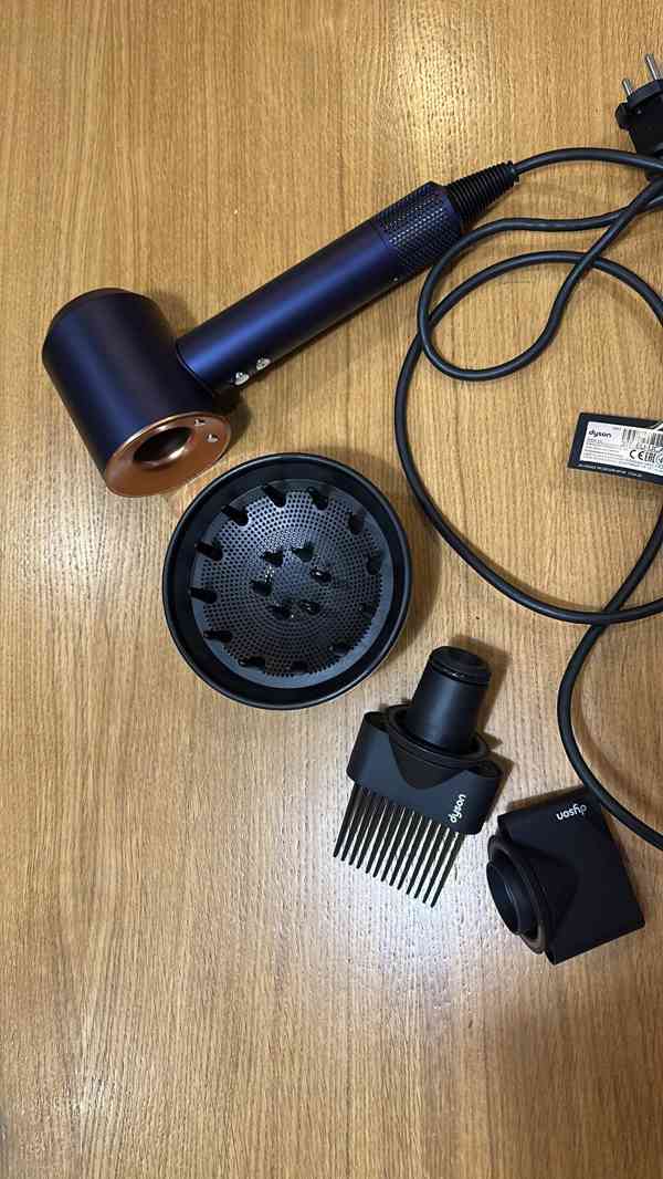 Fén Dyson Supersonic HD07/ T3/T4 pruská modrá/meděná - foto 10